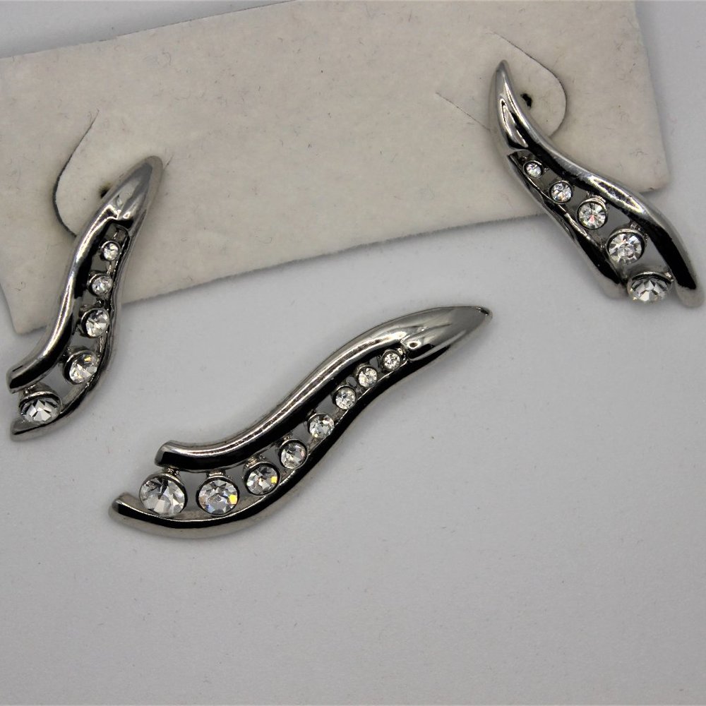 Pendant and matching Earrings Silver Graduated Rhinestones